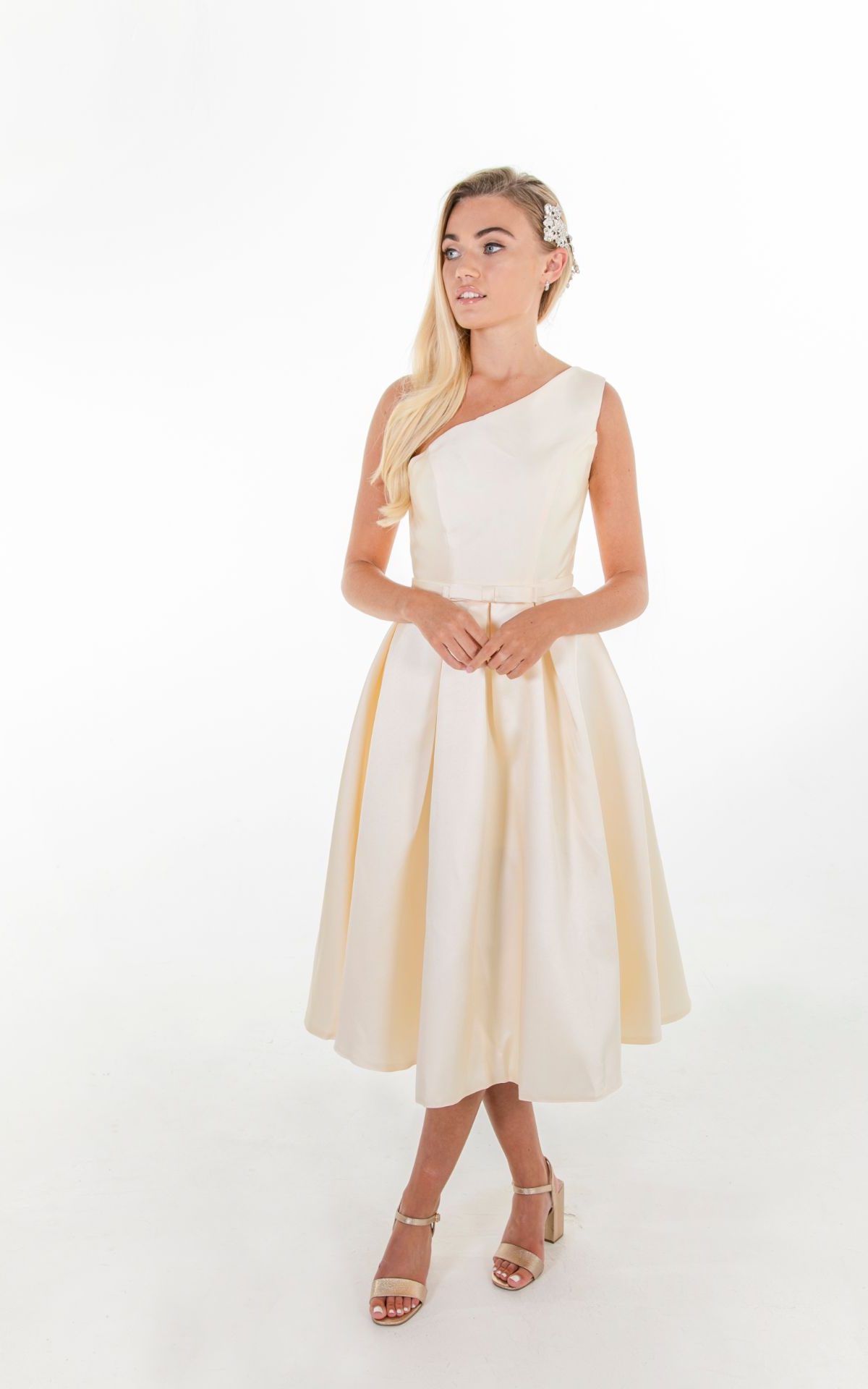 Londyn by Beaux Bridesmaids