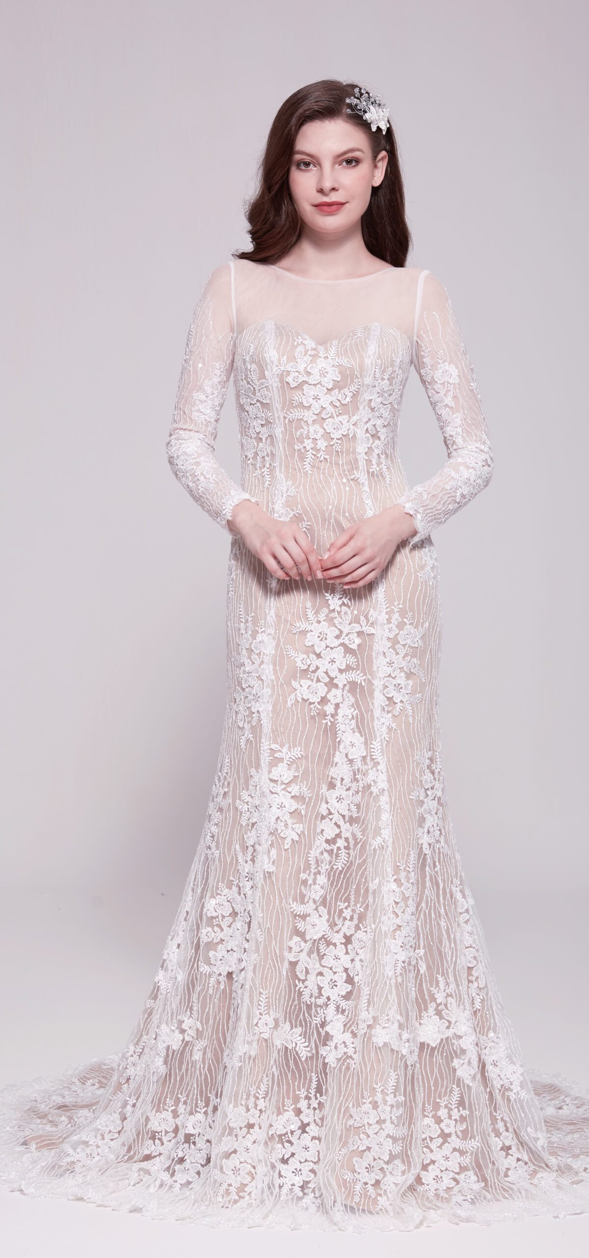 Estilio - An incredible sheath wedding dress